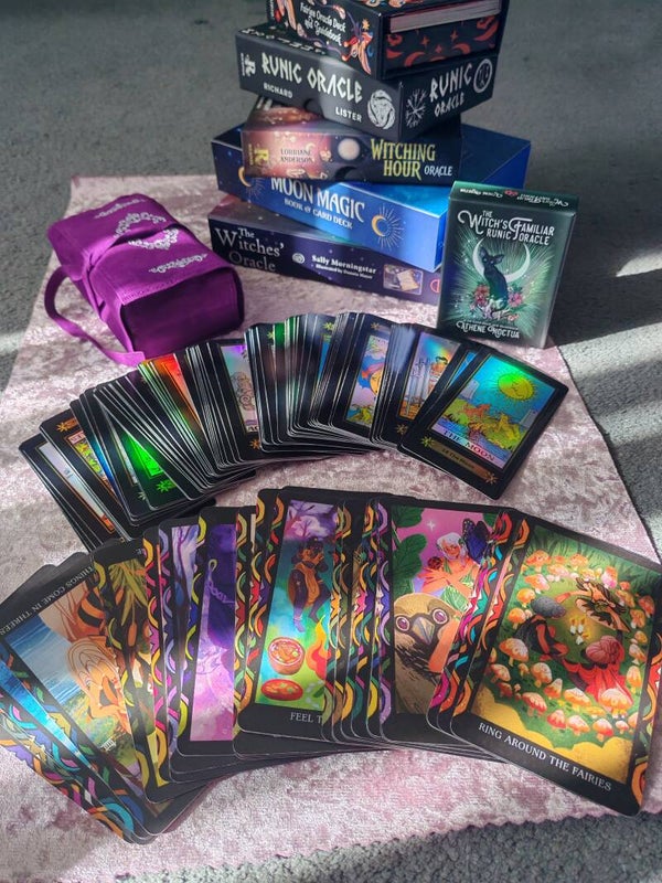 Tarot/Oracle Readings