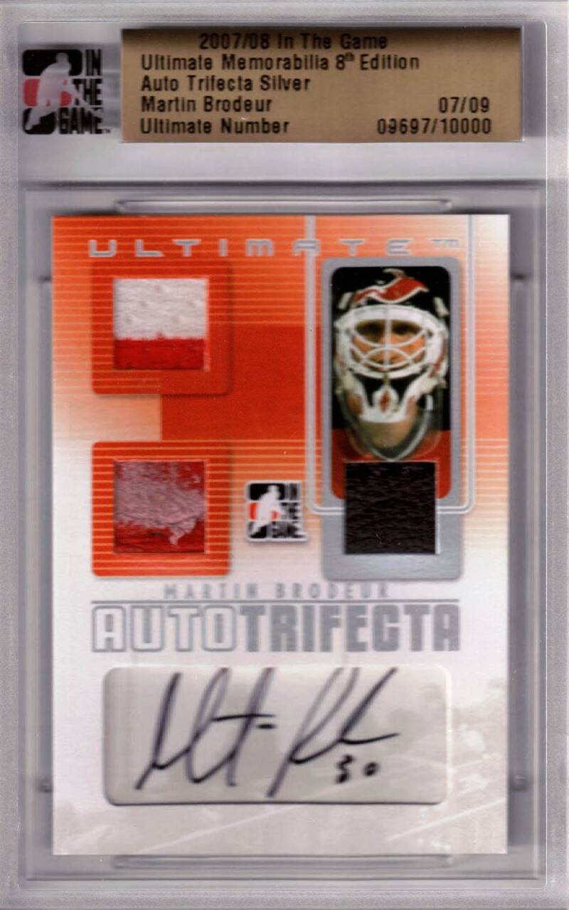 ultimatememorabiliaautographtrifecta3jpg.jpg