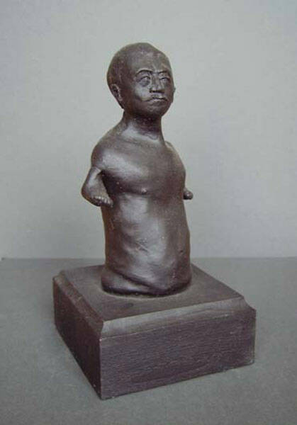 Man zwart met voeten als handen / Man black with feet as hands,  16 cm, 2001. €350