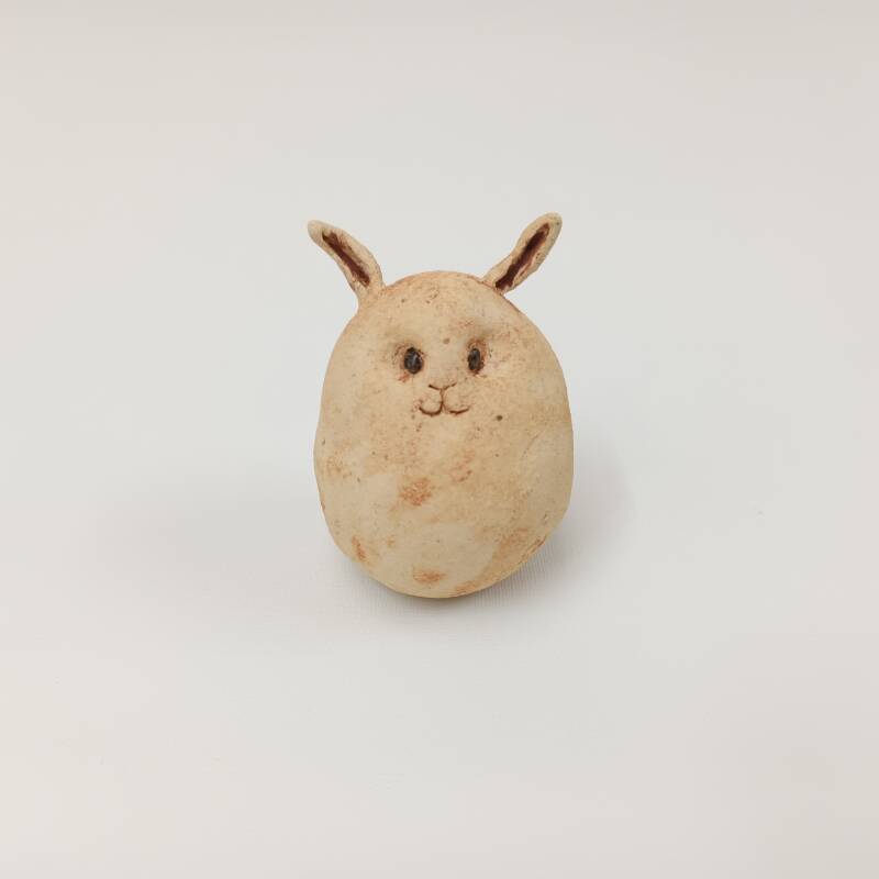 Spudbunny 3. Ceramics, oxides, 7x3x3 cm, 2022.  € 65