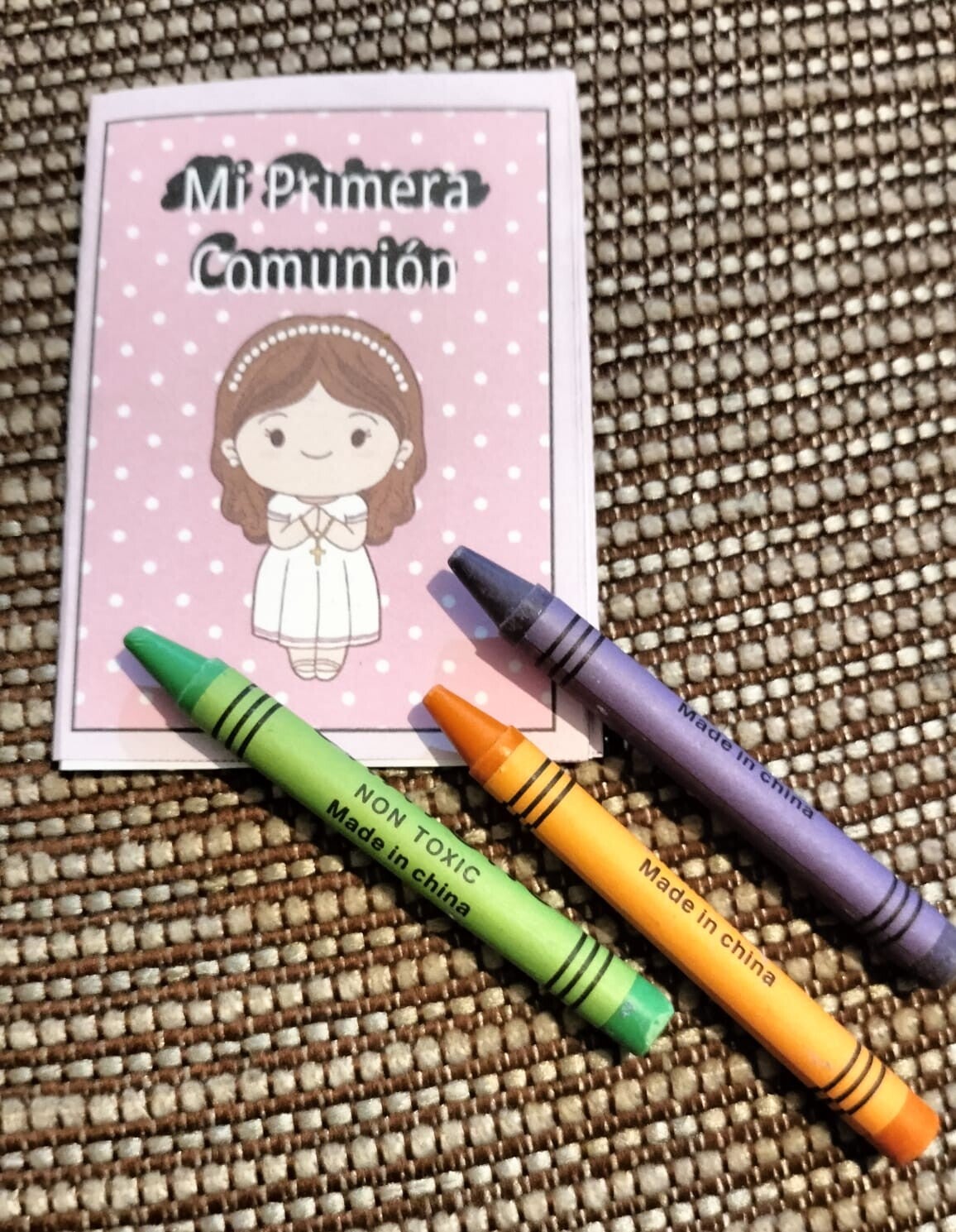 Mini librito para colorear con crayolas