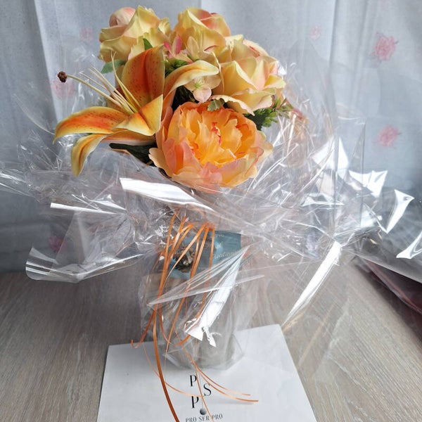 VFM6 - Bouquet mignon dans un vase