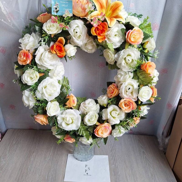 Couronne 50 cm blanche orange