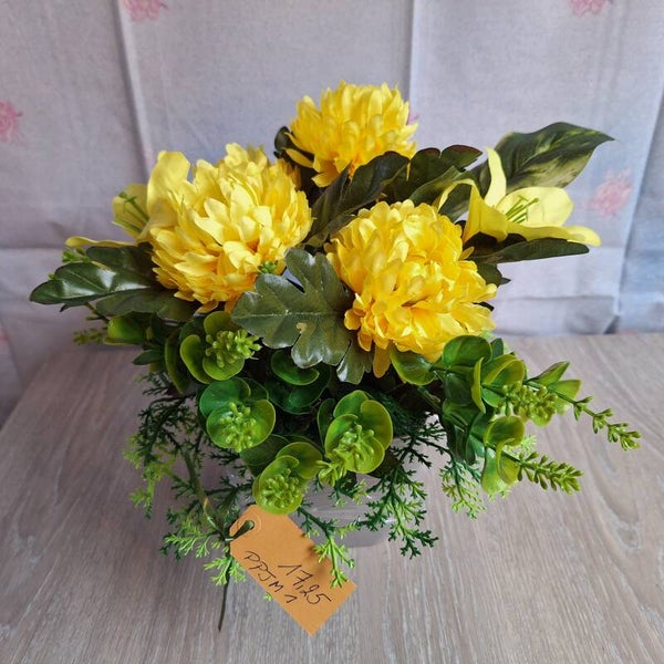 Pot 12 cm gris lesté minis chrys et lys en jaune - PPJM1 1725