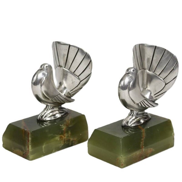 Podiebrad - Bookends (2) - Stylized pigeons