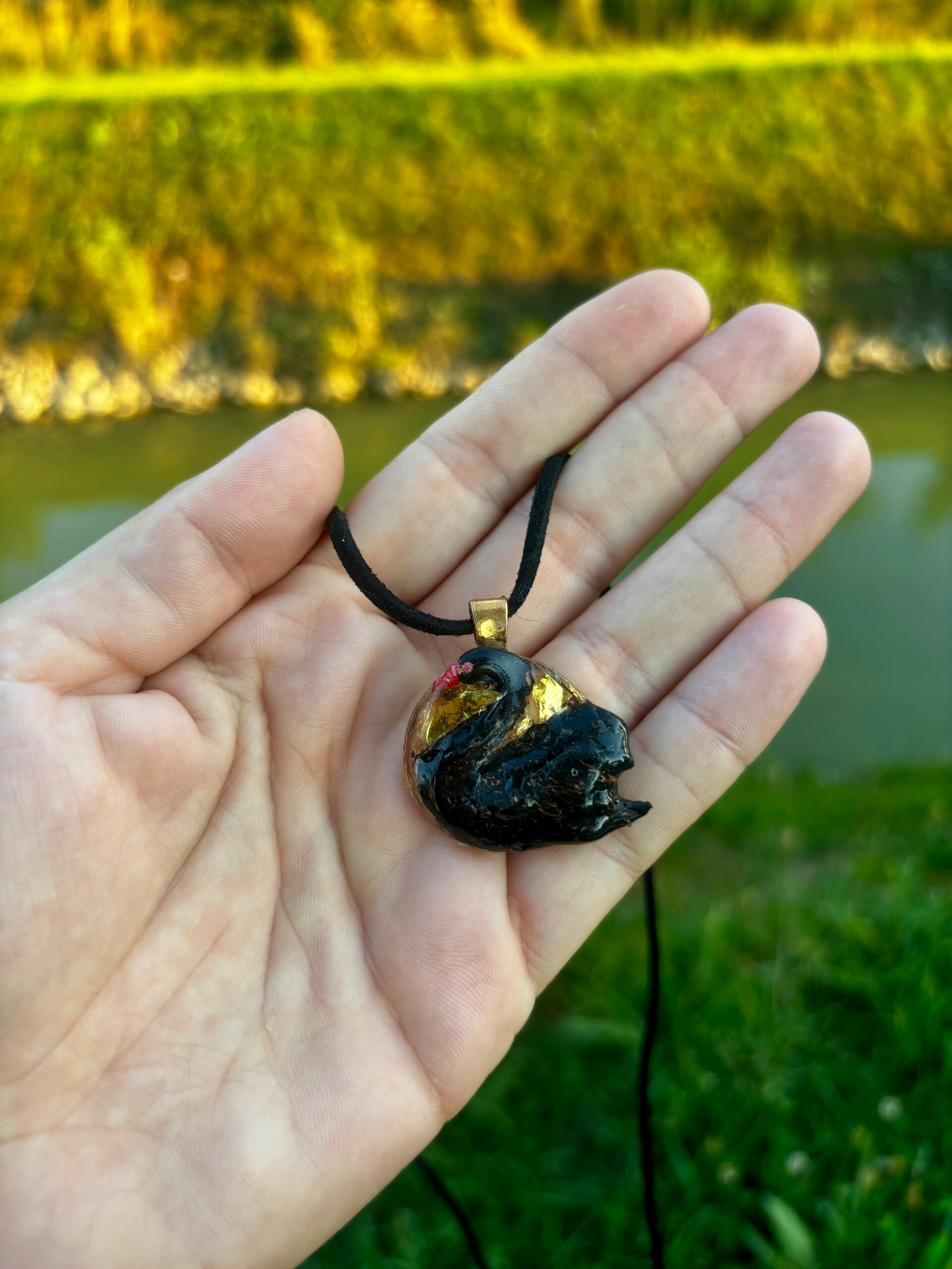 OMNIVAR-IL TOTEM DEL CIGNO NERO