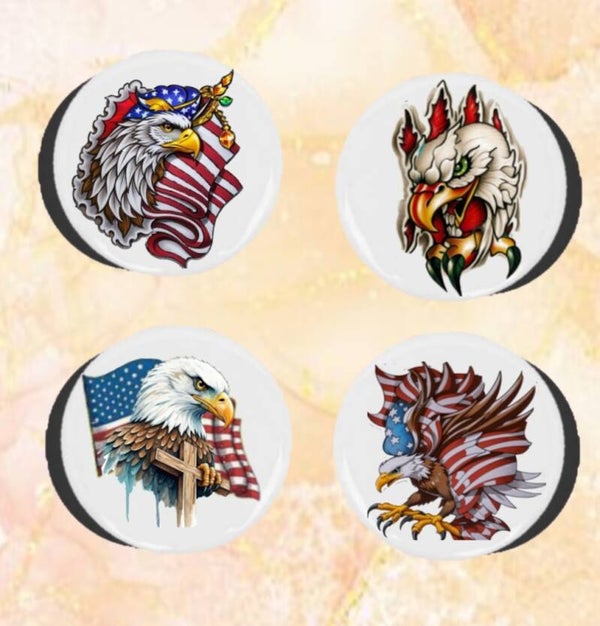 Patriotic Pinback buttons .