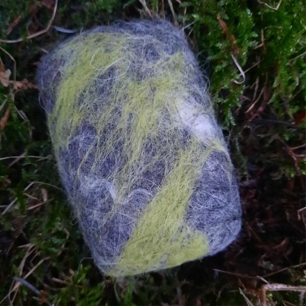 Filtet Sæbe, "Lavfår", grå med lysegrøn, 100g