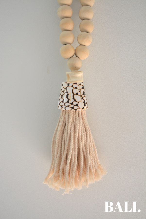 Kralenketting met schelp (62x5)