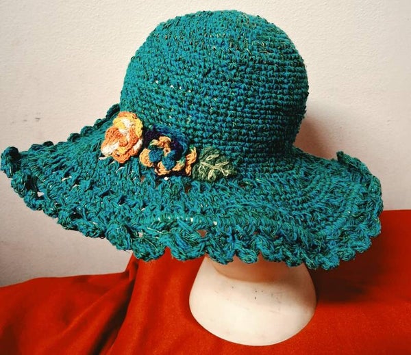 Cappello in canapa naturale e cotone bio fatto a mano#1