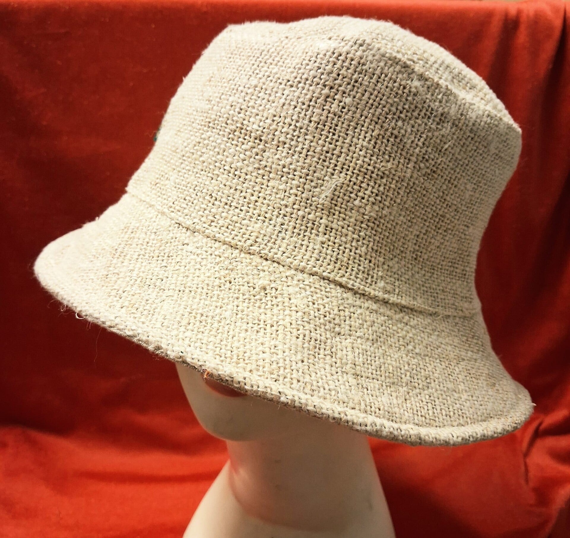 Cappello in canapa naturale mod. bustina fatto a mano