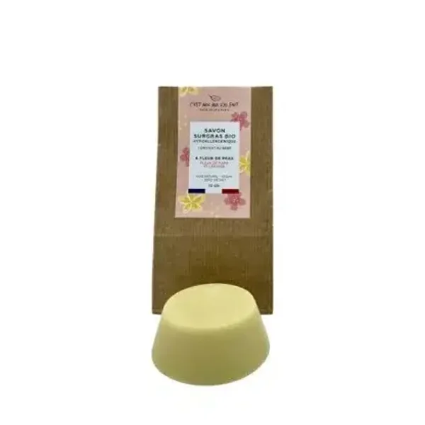 Savon surgras bio fleur de tiaré et cerisier.