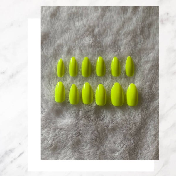 Press on nails summer