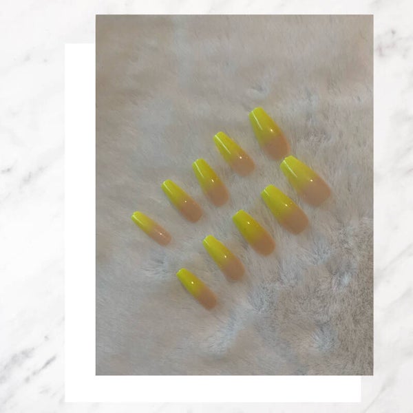 Press on nails yellow one