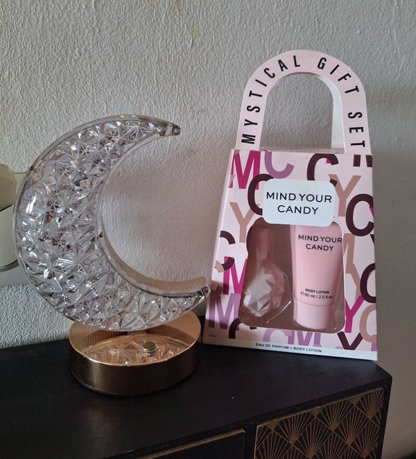 COFFRET YARA CANDY-  PARFUM & CRÈME