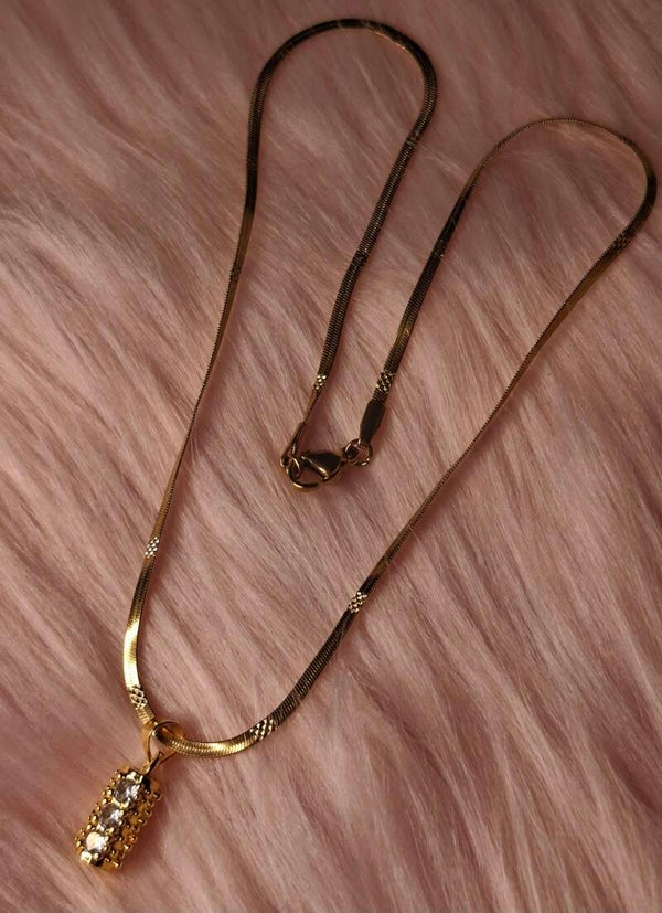 COLLIER LYA EN ACIER INOXYDABLES