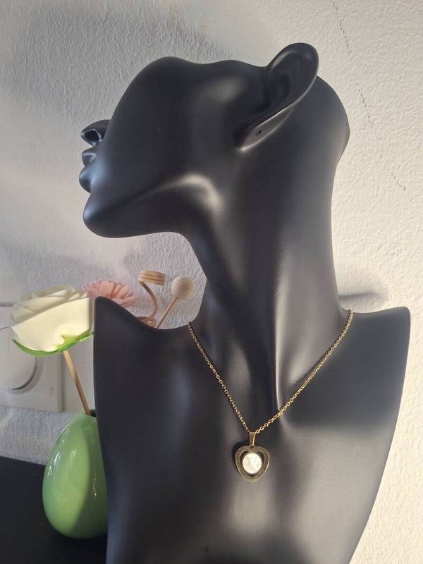 COLLIER CŒUR NACRÉ  EN ACIER INOXYDABLES