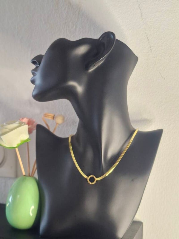 COLLIER ÉLÉGANCE  EN ACIER INOXYDABLES