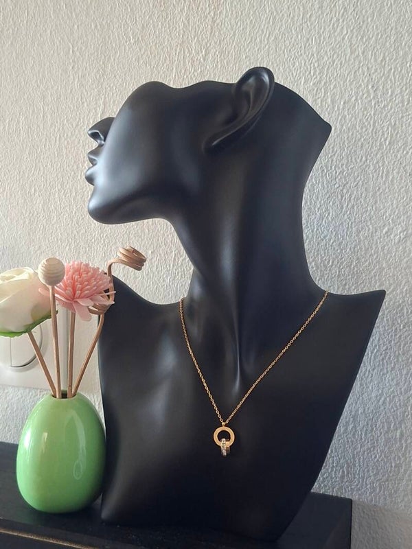 COLLIER DIVINE EN ACIER INOXYDABLES