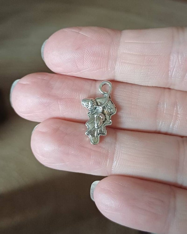 Bedel blad met eikels