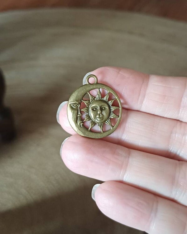 Bedel zon/maan brons groot