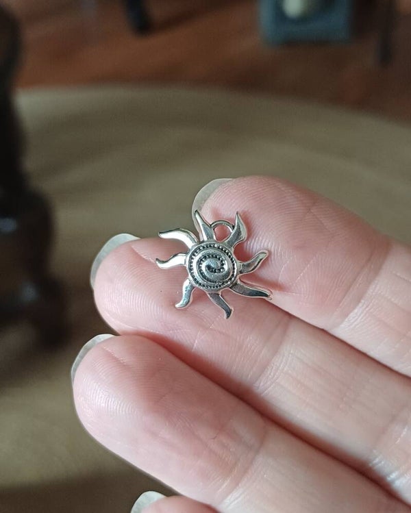 Bedel zon zilverkleur