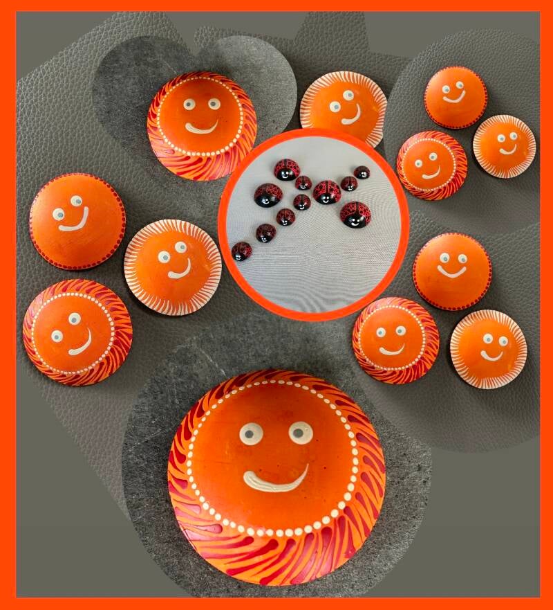 alle diese Happy Stones waren auf Wunsch für eine Tischdeko erschaffen worden