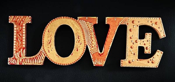 "Love" glamour