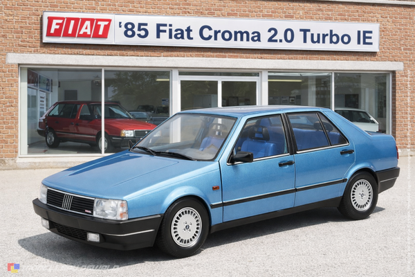 1:18 Spare Parts - Mitica - 1985 Fiat Croma 2.0 Turbo IE Blue