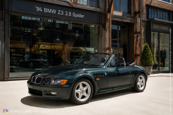 1:18 Spare Parts - UT Models - 1994 BMW Z3 2.8 Spider Green