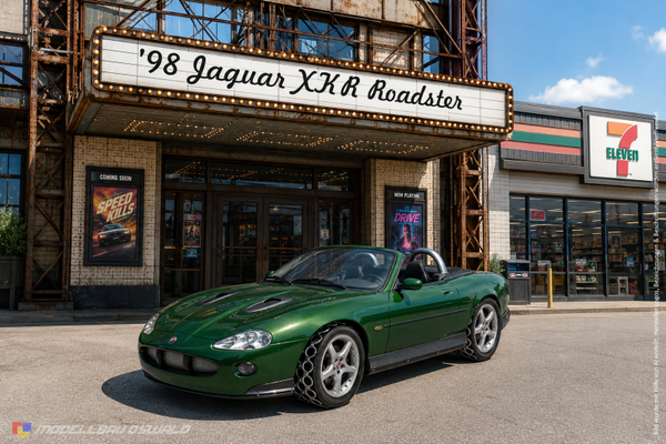 1:18 Spare Parts - Beanstalk - 1998 Jaguar XKR Roadster Green (James Bond)