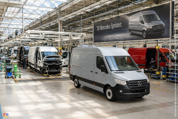 1:18 Spare Parts - Norev - 2018 Mercedes Sprinter Grey