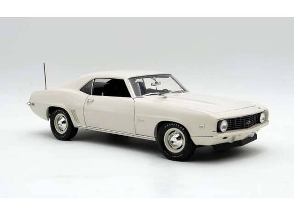 1:18 Acme - 1969 Chevrolet COPO Camaro- 1 of 1, white