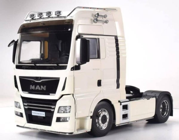1:18 Premium ClassiXXs - 2018 MAN TGX 18.640 Euro 6 White
