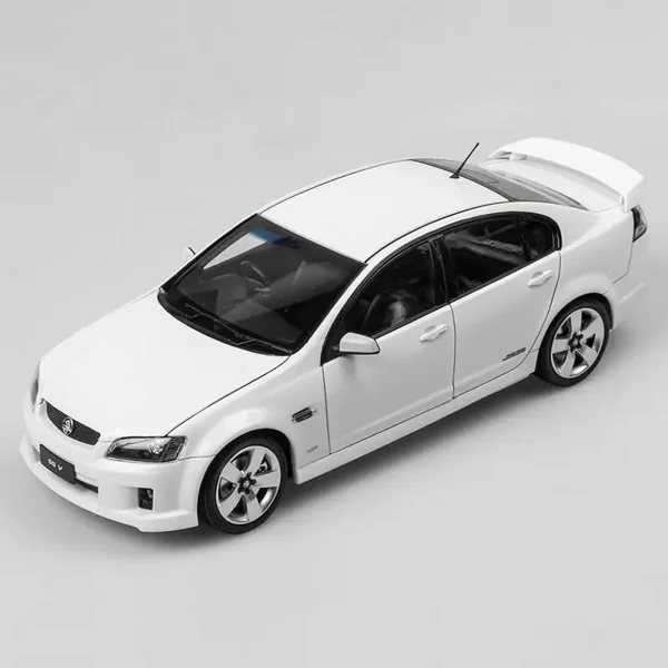 1:18 Authentic Collectibles - Holden VE Commodore SS V - Heron White