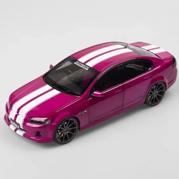 1:18 Authentic Collectibles - Holden VE Commodore SS V - ‘N3VERL8’ Street Custom