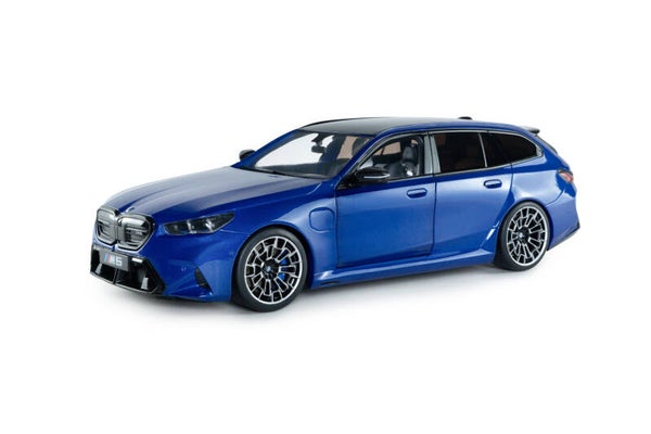 1:18 Solido - 2024 BMW M5 Touring – Marina Bay Blue Metallic