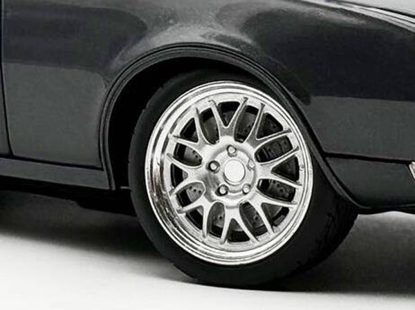 1:18 ACME - Street Fighter 18 inch Wheel & Tire Set