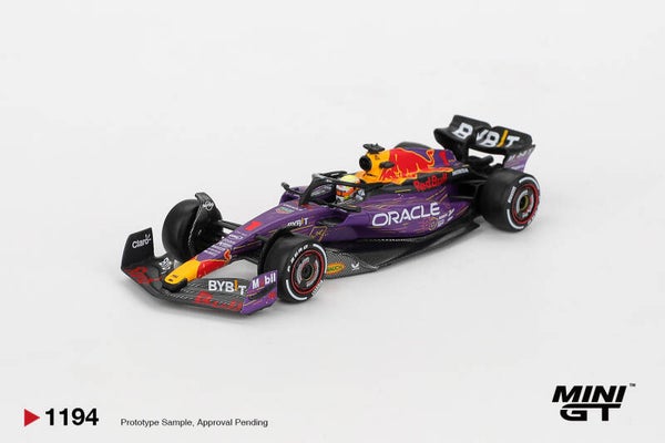1:64 Mini GT - 2023 Red Bull Racing RB19 #1 Max Verstappen Las vegas GP Winner