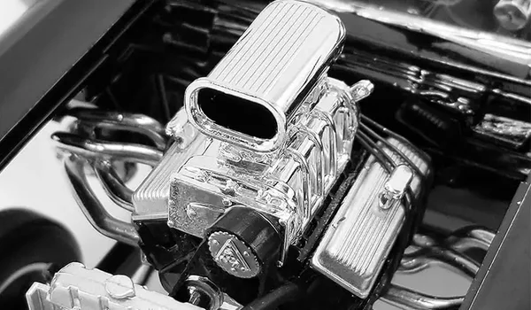 1:18 ACME - Blown 427 Engine & Transmission