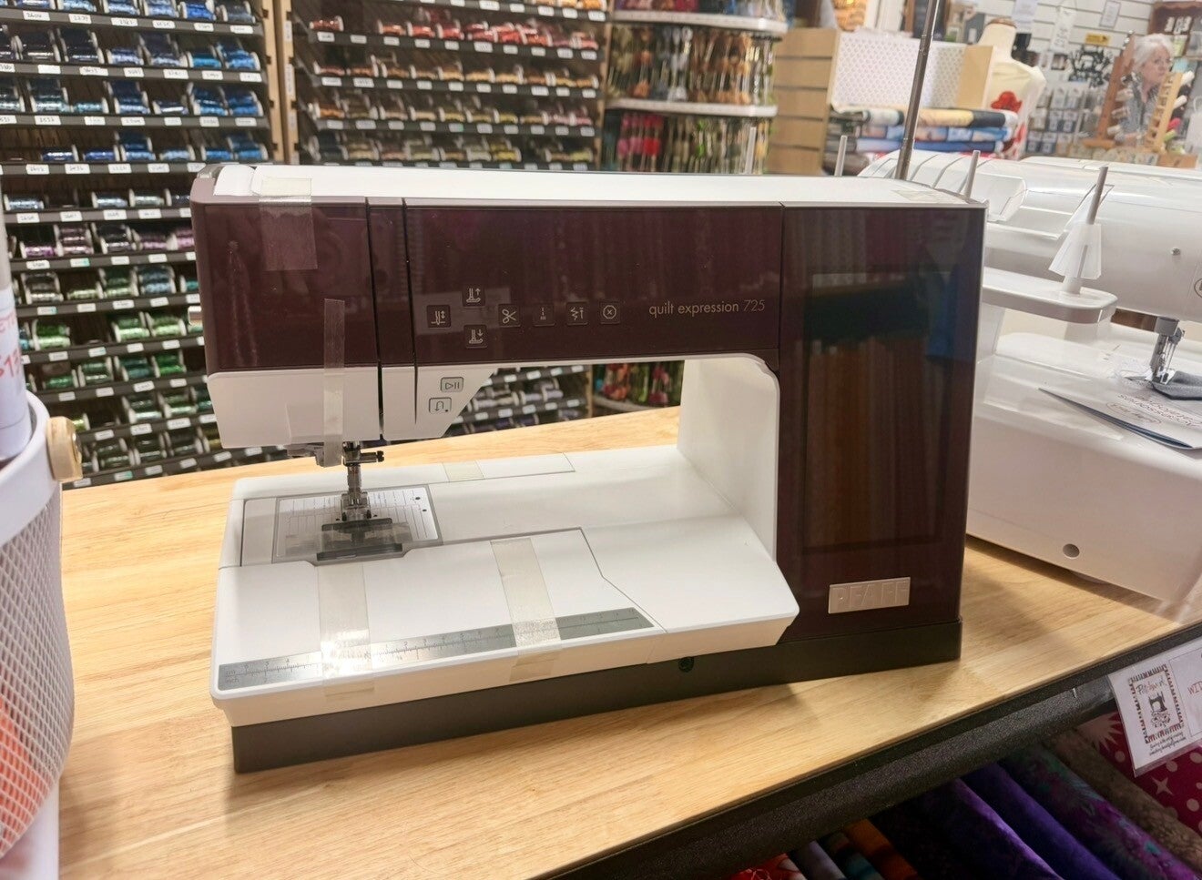 Pfaff Quilt Expression™ 725