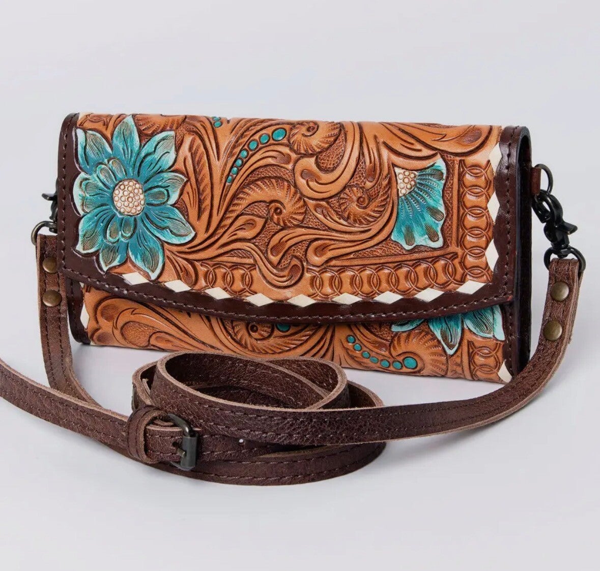 Jenni Crossbody Clutch