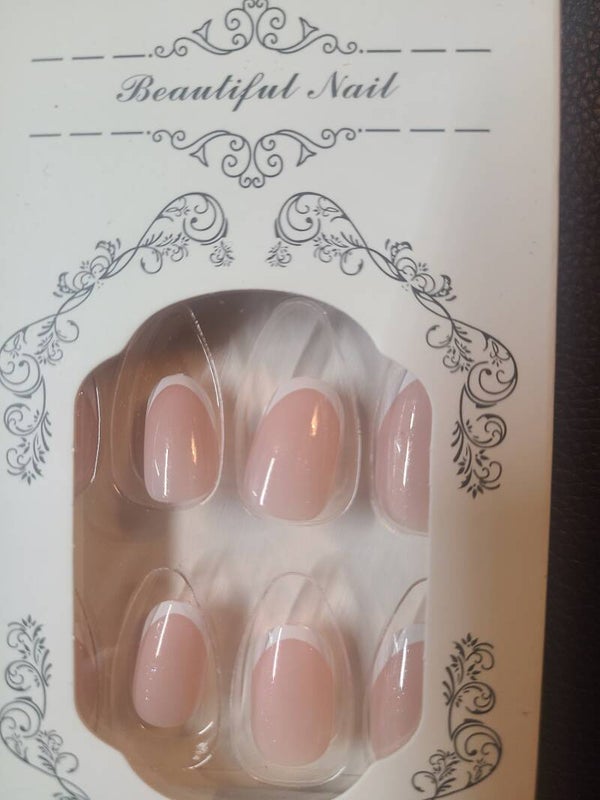French Tip Short Almond