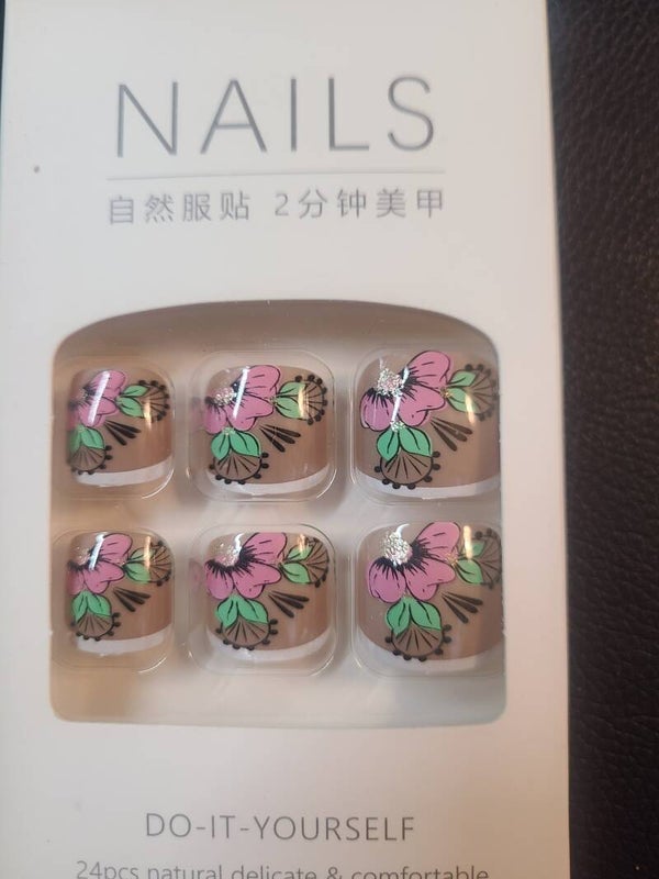 Flower White Tip Toe Nail
