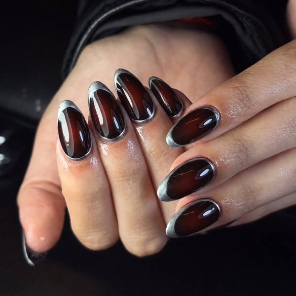 Silver Circle Glossy Metallic Red Short Press On Nails