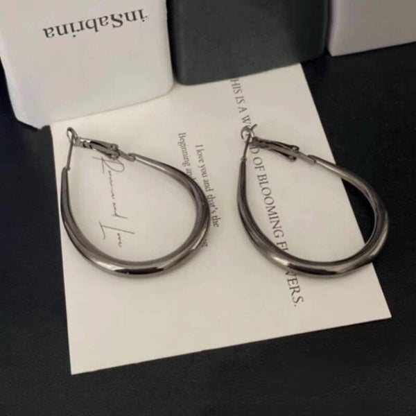 Gun Black Alloy Teardrop Shaped Earrings