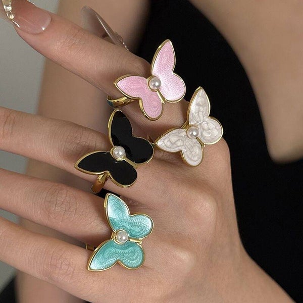 Butterfly Double Pearl Ring