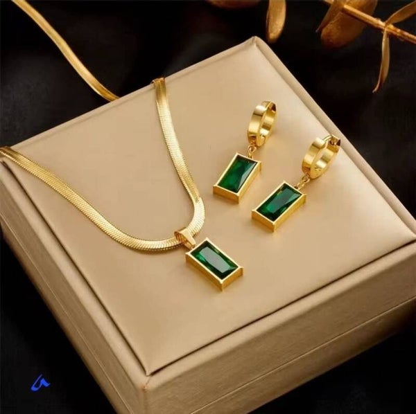 Stainless steel Emerald set!