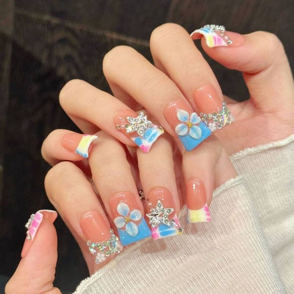Colorful Rhinestone Flower Star Gradient Cute Press On Nails