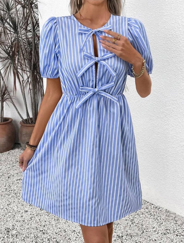Women's Vintage Striped Round Neck Dress With Bow Tie Front